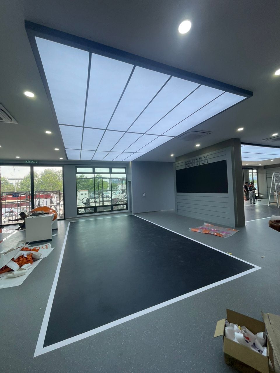iCAR Kluang showroom large-format ceiling fabric lightbox and floor sticker Johor